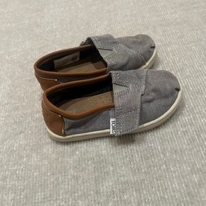 Toddler Girl Toms